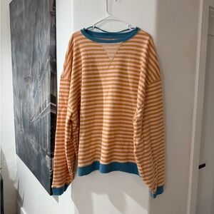 We the free pullover